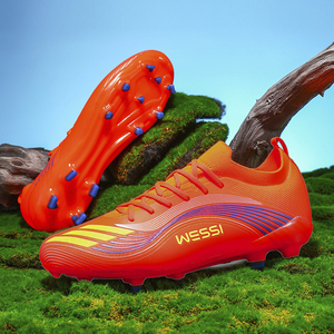 נעלי כדורגל מקצועיות לנוער, דגם סטאדס ארוכות ללא תפרים, אחיזה מקצועית למגרש - Product Image 6