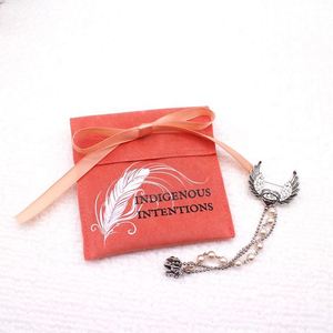 Pochette Cadeau Luxe Personnalisée Réutilisable et Recyclable avec Cordon de Serrage et Logo Sérigraphié pour Emballage de Foulards en Soie, Bijoux et Sacs à Main - Product Image 5
