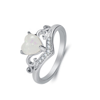 Nouvelle bague en opale en forme de cœur, zircon tendance, bague d'amour pour femmes, bijoux simples pour hommes et femmes, vente en gros