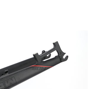 <span class=keywords><strong>Fourche</strong></span> <span class=keywords><strong>rigide</strong></span> pour vélo de montagne <span class=keywords><strong>26</strong></span> <span class=keywords><strong>pouces</strong></span> 27.5er 29 "<span class=keywords><strong>Fourche</strong></span> de frein à <span class=keywords><strong>disque</strong></span> ultralégère en alliage d'aluminium pour vélo - Product Image 5