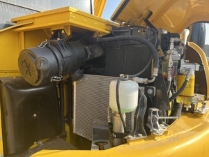 รถขุดขนาดเล็ก Komatsu PC70-8 ของแท้จากญี่ปุ่น น้ำหนัก 7 ตัน เครื่องยนต์ SAA4D95LE บุ้งกี๋ขนาด 0.3 ลูกบาศก์เมตร รถขุดไฮดรอลิกขนาดเล็ก ราคา FOB เซี่ยงไฮ้ - Product Image 3