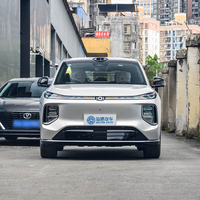Changan Nevo Q07 Range Extender SUV Jarak Tempuh EV 215km 165kW LiDAR Smart Driving Baterai 31.7kWh Warna Perak Moonlight