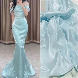 Tissu satiné brillant effet eau liquide, tissu brodé brillant pour robes de filles, chemisiers, jupes de princesse, robes de mariée et tenues de maison - Product Image 1