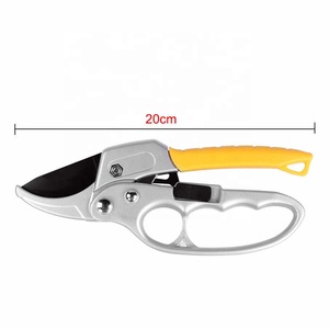 Attrezzi da giardino potatura taglio lavoro risparmio in acciaio ad alto tenore <span class=keywords><strong>di</strong></span> carbonio <span class=keywords><strong>forbici</strong></span> giardinaggio pianta tagliente rami potatori protezione <span class=keywords><strong>mano</strong></span> durevole - Product Image 4