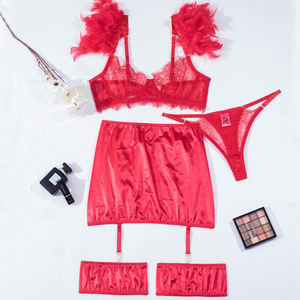 ชุดชั้นในเซ็กซี่สำหรับผู้หญิง พร้อมสายรัดปักลายลูกไม้ กระโปรงสั้นพร้อมห่วงรัดขา ชุดบราสี่ชิ้นสำหรับผู้หญิง - Product Image 6