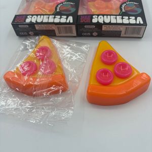 Juguete antiestrés de goma triangular con forma de pizza, de rebote lento, mini, simulación de éxito transfronterizo - Product Image 5