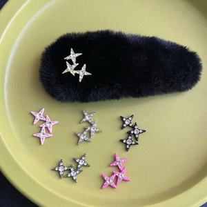 Coque de téléphone D Bling en métal de luxe avec breloques en forme de chaussures, breloques décoratives de marque de créateur avec strass, accessoires de bricolage - Product Image 6