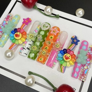 10 Pezzi <span class=keywords><strong>Unghie</strong></span> Finte Lunghe in Acrilico Spesso, Fatte a Mano, con Decorazioni Splendide ed Eleganti, <span class=keywords><strong>Unghie</strong></span> Finte Manuali Press-on, Vendita all'Ingrosso - Product Image 2