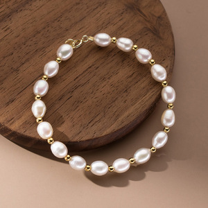 Gioielli di moda minimalisti 925 in argento sterling naturale <span class=keywords><strong>vere</strong></span> <span class=keywords><strong>perle</strong></span> rotonde piccole sfere d'oro placcate in oro bracciali donne - Product Image 2
