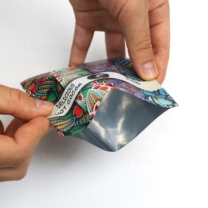 Petit sachet d'emballage de papier d'aluminium thermoscellé en plastique de qualité alimentaire imprimé sur mesure, sachet de pochette en mylar à plat avec joint sur 3 côtés - Product Image 5