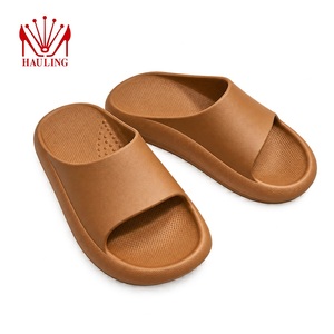 Sandalias ergonómicas de plataforma EVA con suela acolchada gruesa, soporte para el arco del pie, diseño ligero y antideslizante para la familia. - Product Image 1