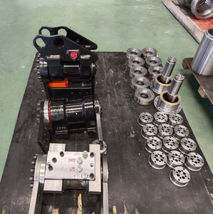 <span class=keywords><strong>IHI</strong></span>/LIEBHERR Bagger Hydraulischer Neigungsschnellwechsler - Product Image 3