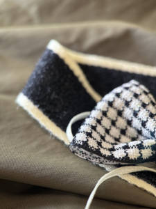 फैशनेबल नेक और सुरुचिपूर्ण ब्रिटिश शैली धनुष बाघ की आंख के पेट हार - Product Image 4