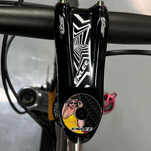 Nouvel Arrivage ENLEE Capuchon <span class=keywords><strong>de</strong></span> <span class=keywords><strong>Potence</strong></span> <span class=keywords><strong>de</strong></span> Vélo en Fibre <span class=keywords><strong>de</strong></span> <span class=keywords><strong>Carbone</strong></span> pour VTT/Vélo <span class=keywords><strong>de</strong></span> Route/Pliant - Product Image 6