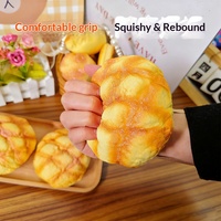 Jouet Squishy réaliste en forme de pain ananas, en PU, super doux, à récupération lente, anti-stress, à presser pour soulager le stress, pour les jeunes