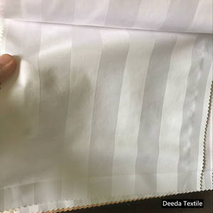 Deeda Factory Quality White Hotel Bed Linen Fabric Tejido Algodón con Jacquard Sateen Dobby Stripes <span class=keywords><strong>y</strong></span> patrones blanqueados - Product Image 2
