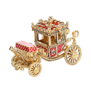 Artigianato Decorativo a Forma di Carrozza con Corona, Intarsiato di Diamanti e Smaltato, Decorazione per la Casa - Product Image 5
