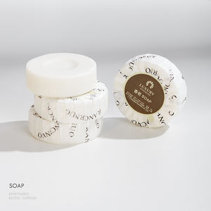 Premium 8-teiliges Luxus-Hotel-Amenities-Set Einweg-Toilettenartikel und Zahnbürste Kamm Hausschuhe mit individuellem Logo - Product Image 3