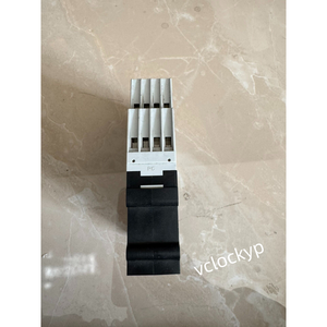 DOLD SOHNE KG D-78120 FURTWANGEN AI940 ADERBRUCHRELAIS 0041519 Usado - Product Image 1
