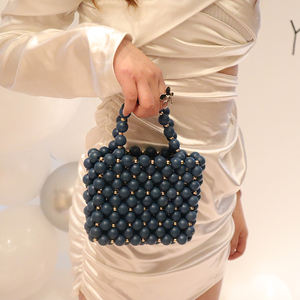 <span class=keywords><strong>Sac</strong></span> à main nouvelle collection pour femmes, sacoche à bandoulière Portable, petit <span class=keywords><strong>sac</strong></span> en bois avec perles, vente en gros, 2020 - Product Image 4