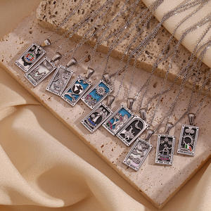Collar de cubierta de tarjeta de Tarot de alta calidad seleccionado Prime Acero inoxidable 18K oro no deslustre Vintage cuadrado Tarot colgante collar - Product Image 5