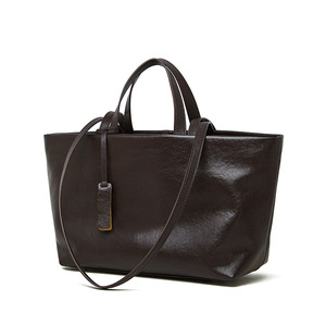 Sac fourre-tout spacieux en cuir véritable pour femme, style rétro, souple, vintage, fermeture ouverte, résistant à l'eau, couleur personnalisable - Product Image 2