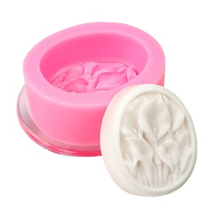 Moule à savon en silicone rose, motif floral ovale, pour gâteau, lys Calla en relief, outil de fabrication de savon artisanal - Product Image 1