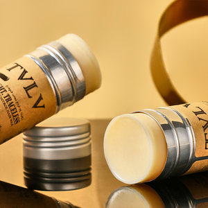 <span class=keywords><strong>Cera</strong></span> per <span class=keywords><strong>Capelli</strong></span> in Stick per Uomo e <span class=keywords><strong>Donna</strong></span>, Mantiene i <span class=keywords><strong>Capelli</strong></span> Voluminosi e Ordinati per un Lungo Tempo, Migliora la Texture e la Lucentezza dei <span class=keywords><strong>Capelli</strong></span> - Product Image 4