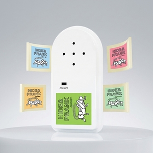 Giocattolo a Tema Musicale a Forma di Grillo con Suono di Cinguettio, Gadget in Plastica per Scherzi e Scherzi Pratici - Product Image 2