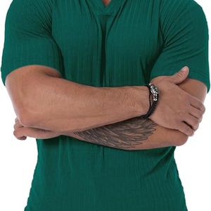 T-shirt de sport pour homme à col en V, manches courtes, fermeture éclair, côtelé, coupe classique, extensible, tricoté, respirant, imprimé - Product Image 6