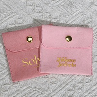 Pochette à bijoux en microfibre rose personnalisée avec logo imprimé 8*8 cm, mini sac de rangement de luxe pour montre, boucles d'oreilles, anneaux, colliers