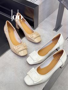 महिलाओं के हाई एंड ब्राइडल जूते पंप फैशन बकसुआ स्लिप-ऑन सॉफ्ट स्क्वायर एड़ी प्राकृतिक चमड़े का थोक - Product Image 2