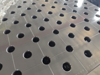 Table de soudage à positionnement 3D pour le développement de prototypes de haute précision