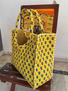 Sac fourre-tout matelassé en coton fait main, imprimé artisanal, pour voyage, shopping, sac à bandoulière pour femme - Product Image 2