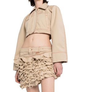 Mini-jupe en jean kaki asymétrique pour femme, à plusieurs niveaux, avec ourlet brut et volants effet usé - Product Image 5