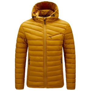 Chaqueta acolchada de diseño simple con relleno cálido y cuello con capucha para la temporada de invierno, trajes casuales de estilo callejero para uso en exteriores - Product Image 6