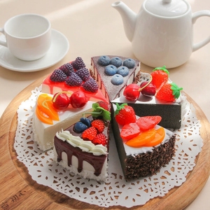 Modèle de gâteau factice en plastique écologique avec motif de fruits pour la décoration de fête de Thanksgiving - Product Image 3