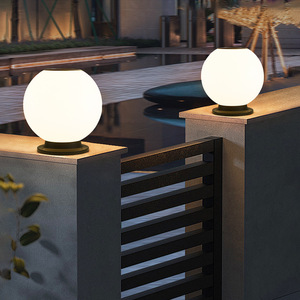 <span class=keywords><strong>Lampe</strong></span> solaire de jardin extérieure étanche avec lumière LED nouvelle conception de lune de boule ronde pour la porte de clôture de villa de jardin de cour - Product Image 2