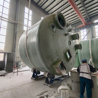 Réservoir de stockage d'eau en PRV (Plastique Renforcé de Fibre de Verre) sur mesure avec pompe pour usage industriel, forte résistance à la corrosion, longue durée de vie