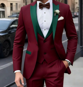 Trajes Marrones Personalizados para <span class=keywords><strong>Hombre</strong></span> de Una Sola Botonadura con Solapa de Pico Corte Slim Fit de <span class=keywords><strong>3</strong></span> <span class=keywords><strong>Piezas</strong></span> Chaqueta Pantalón Chaleco Conjuntos Completos Ropa de Alta Calidad <span class=keywords><strong>Terno</strong></span> - Product Image 3