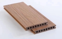 Revêtement de sol en bois imperméable d'extérieur WPC platelage en bois composite wpc