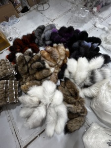 Code di Volpe Autentiche All'Ingrosso, Morbide e Soffici, Multicolore, Minima Perdita di Pelo, Accessori di Moda - Product Image 3