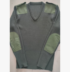 Pull-over tactique en tricot DF18 pour homme, col en V, vert, côtelé, avec empiècements en tissu renforcé et poche boutonnée sur la poitrine - Product Image 3