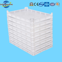 Plateau de séchage en plastique maillé empilable, de qualité alimentaire, recyclable, utilisé dans l'industrie confectorieuse pour les égouttoirs.