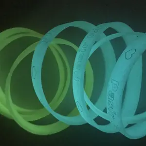 Corporate gifts Promotional giveaway custom logo luminous glow in night florescent soft silicon wristband bracelet