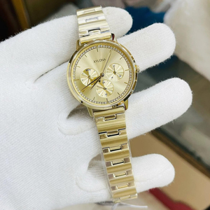 Il Quadrante Lussuoso e alla Moda dell'Orologio da Polso da Donna Presenta un Quadrante Secondario per la Data Decorato con Cristalli sul Bordo Esterno - Product Image 6