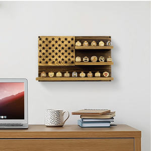 Présentoir à bijoux mural en bois massif brûlé rustique à 3 niveaux <span class=keywords><strong>porte</strong></span>-bague de championnat de sport avec découpe d'étoiles du drapeau américain - Product Image 3
