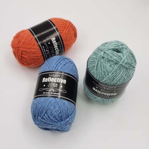 Fil de coton laitier réfléchissant 4 plis, doux, pour tricot et crochet, bricolage artistique, haute visibilité, blanc phosphorescent, vente <span class=keywords><strong>en</strong></span> gros usine - Product Image 4