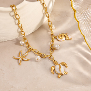 Collar con Temática Oceánica, Chapado en Oro de 18k, con Colgante de Tortuga, Concha y Estrella de Mar, Joyería de Moda para Festivales y Celebraciones - Product Image 4