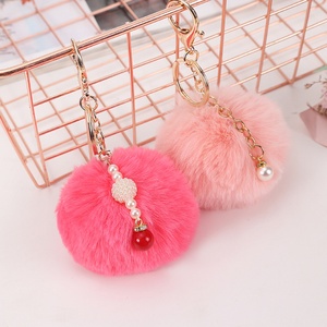 พวงกุญแจขนปุยหลากสีสันแฟชั่นขายส่งแบบขายปลีก - Product Image 2